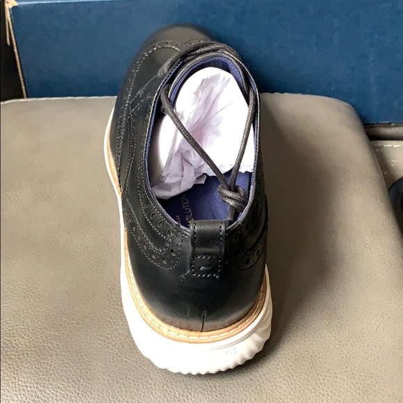 Cole Haan - grandevolution -black/ivory 10w main image 3